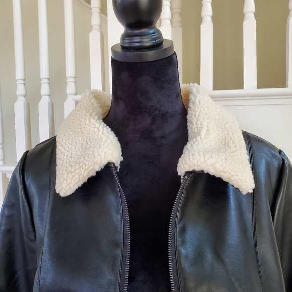 Anthony Richard's - Black Jacket - Picture 3 of 13